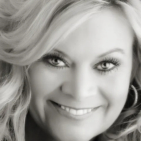 Amy Thomas