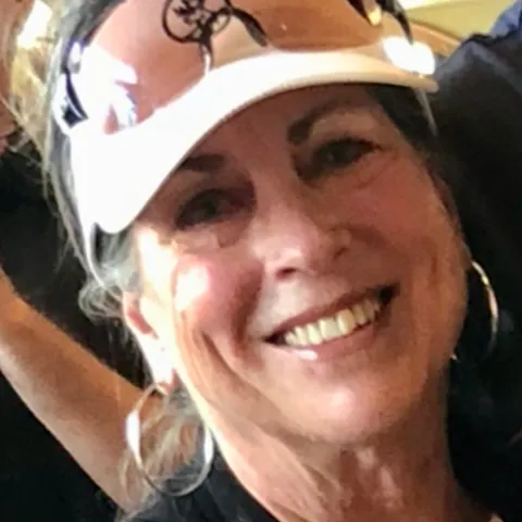Suzanne Curtin